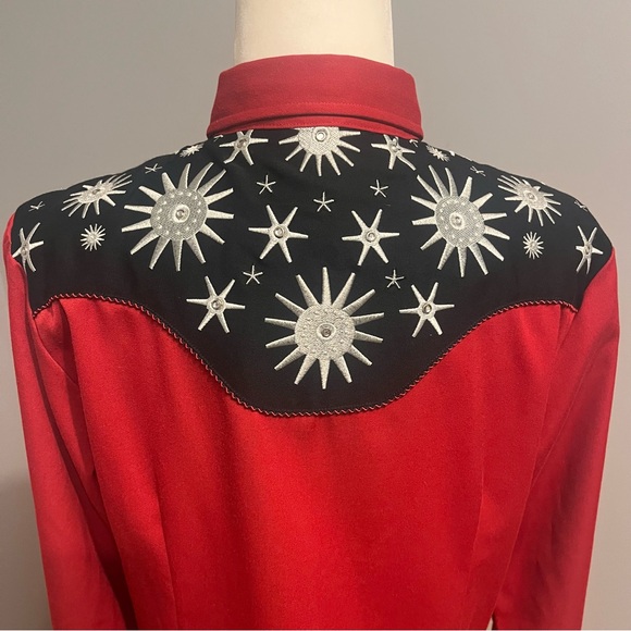 Roper Red and Black Western Shirt with Star Burst Design - Picture 9 of 13